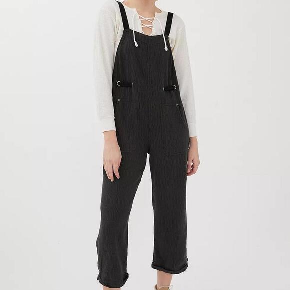 BDG Pants - BDG urban outfitters Dungarees
